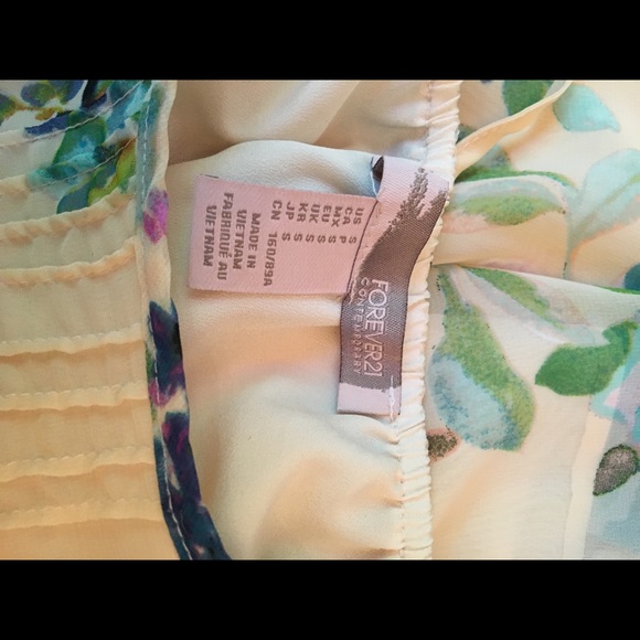 cute floral dress - Picture 3 of 3